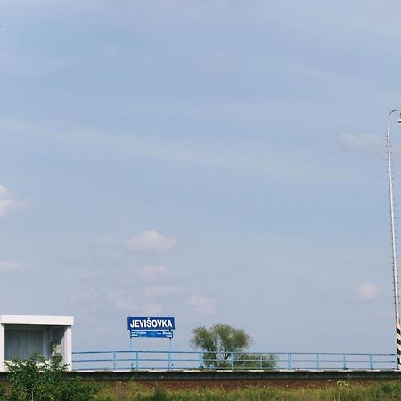 Ubytování Na Sklípku Jevisovka Esterno foto