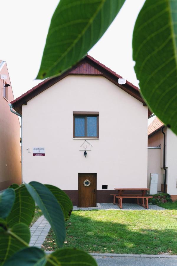 Ubytování Na Sklípku Jevisovka Esterno foto