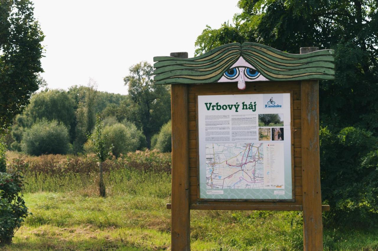 Ubytování Na Sklípku Jevisovka Esterno foto