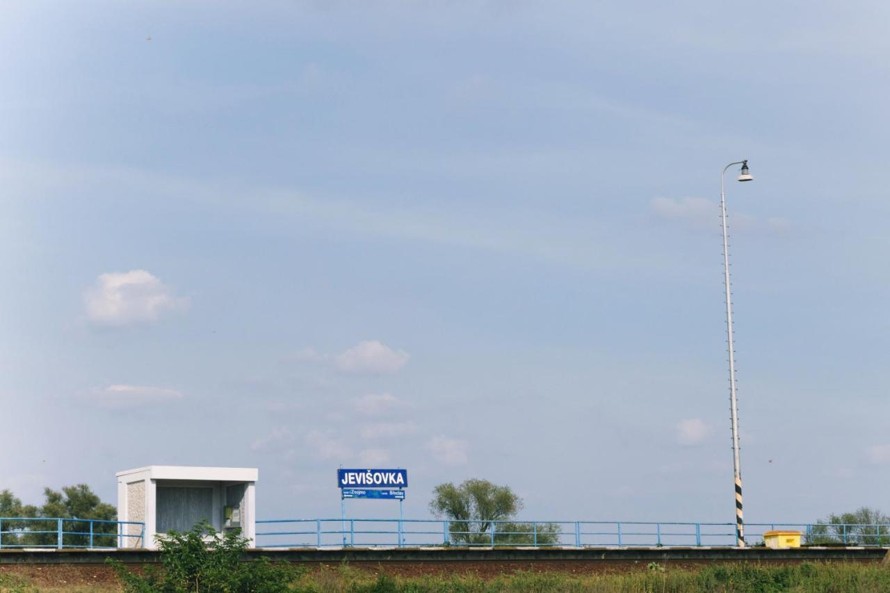 Ubytování Na Sklípku Jevisovka Esterno foto